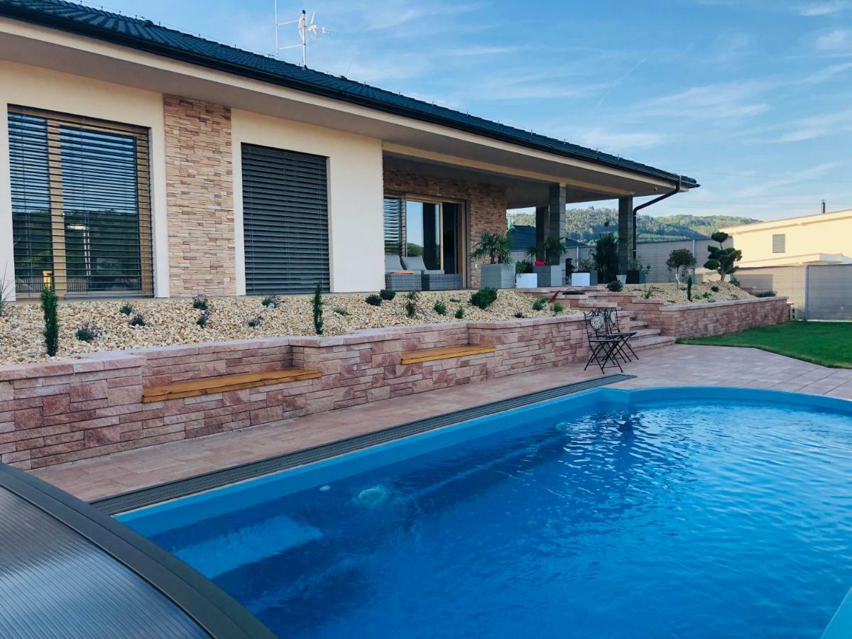 Luxury Spa Villa Kraluv Dvur Exterior photo